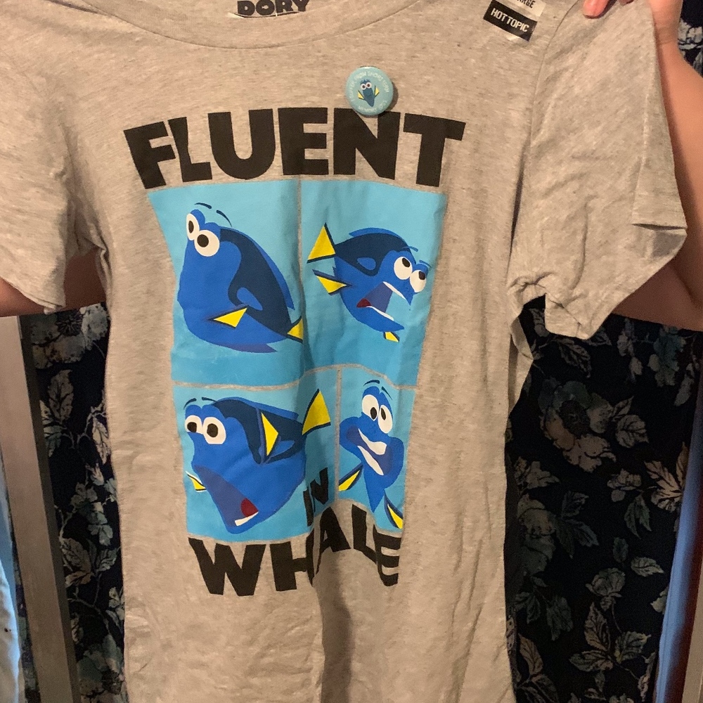 NWT Finding Dory Tee Shirt And Bonus Pin